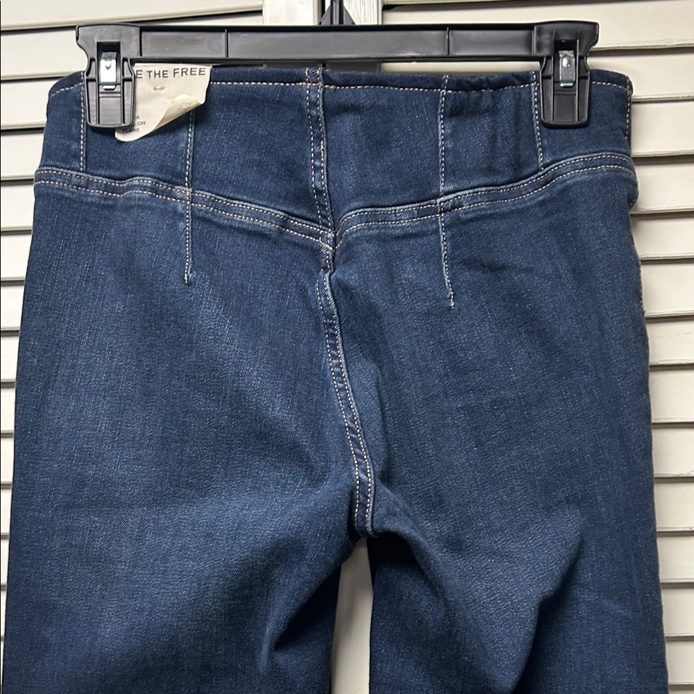 NWOT We The Free Dark Blue Denim Jeans - Picture 6 of 6